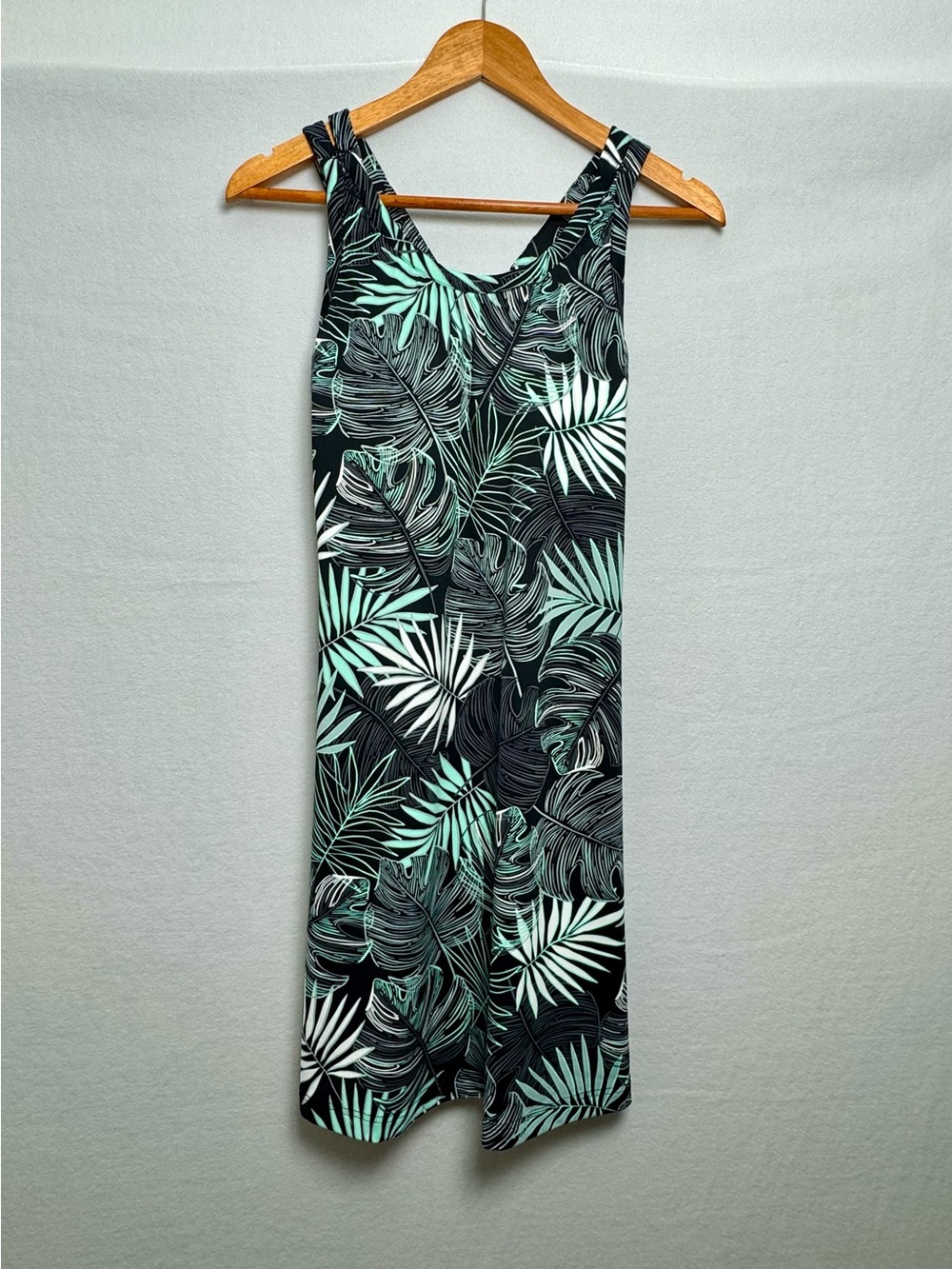 Title Nine Black Mint Leaf Print Athletic Tank Dress S
